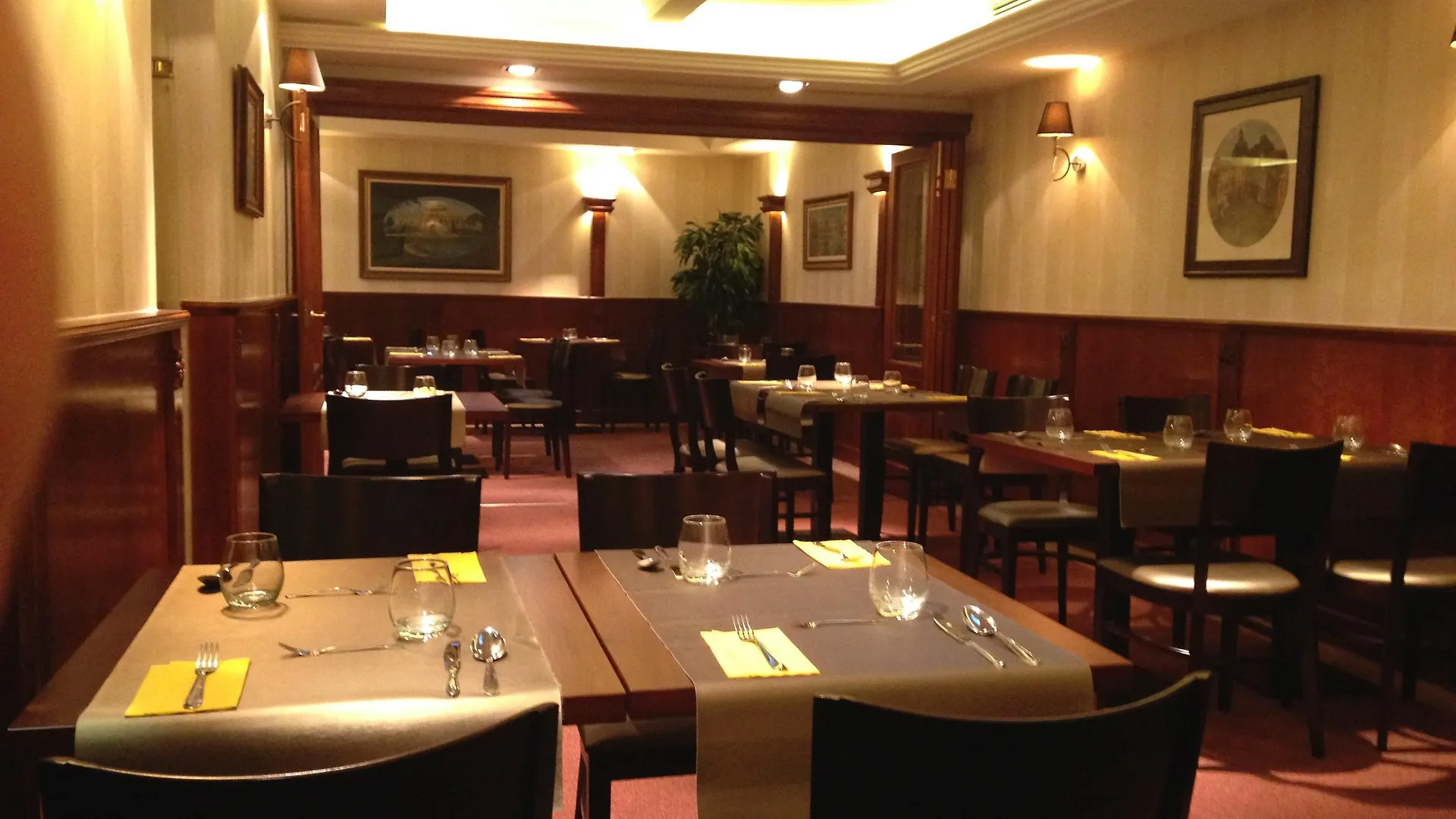 Gold Hotel Budapest 4*,