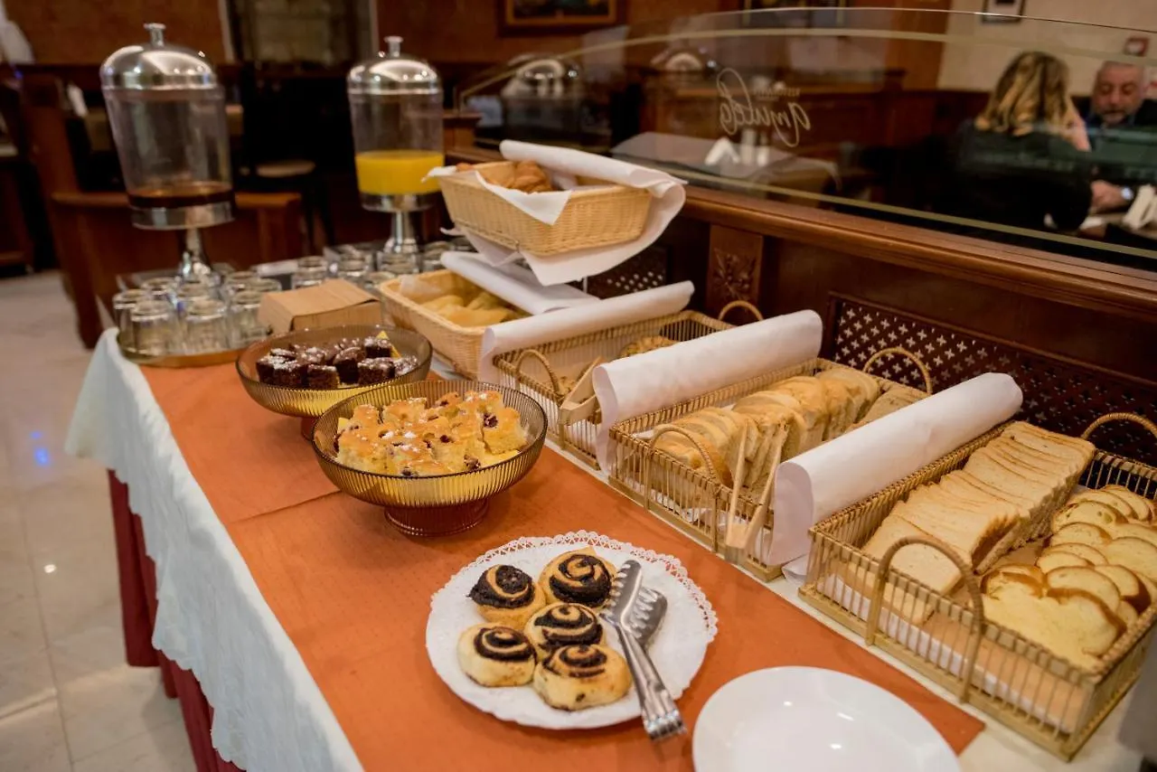 Gold Hotel Budapest