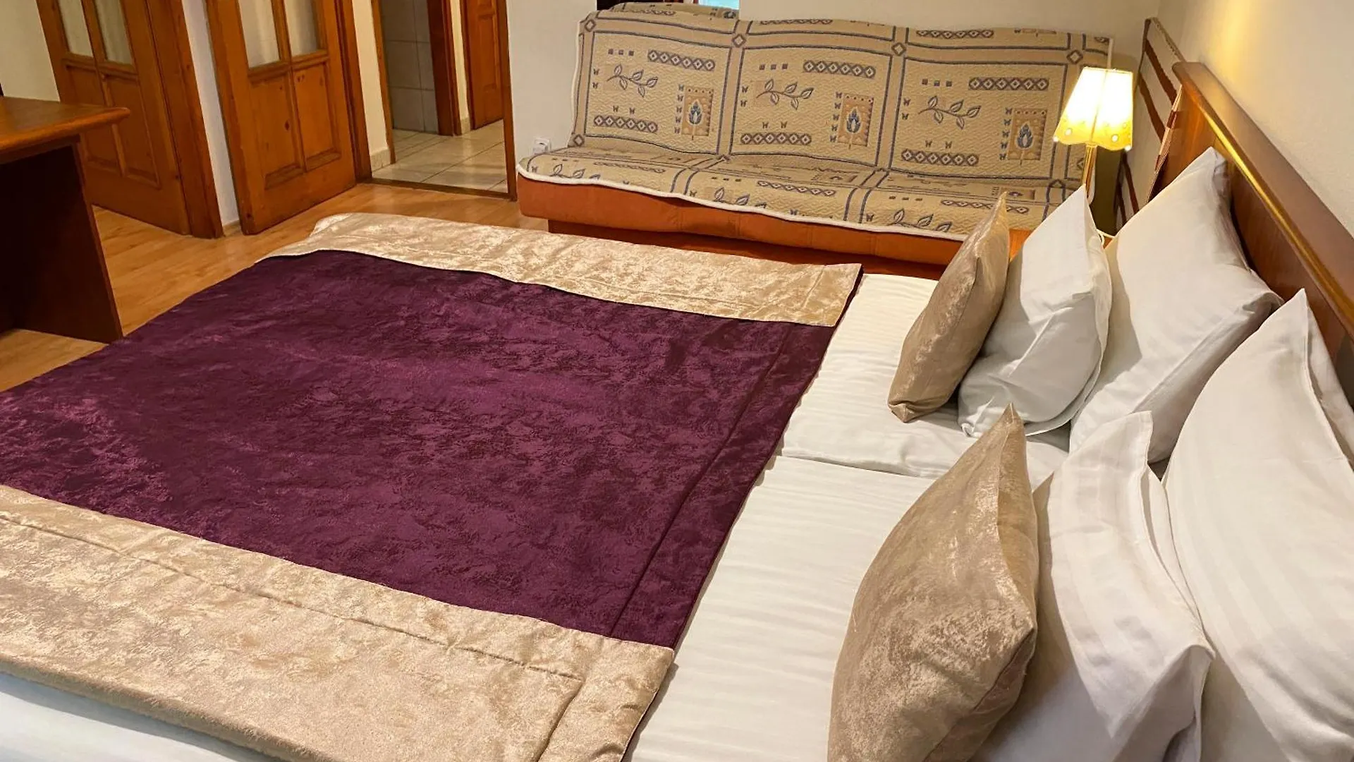 Gold Hotel Budapest