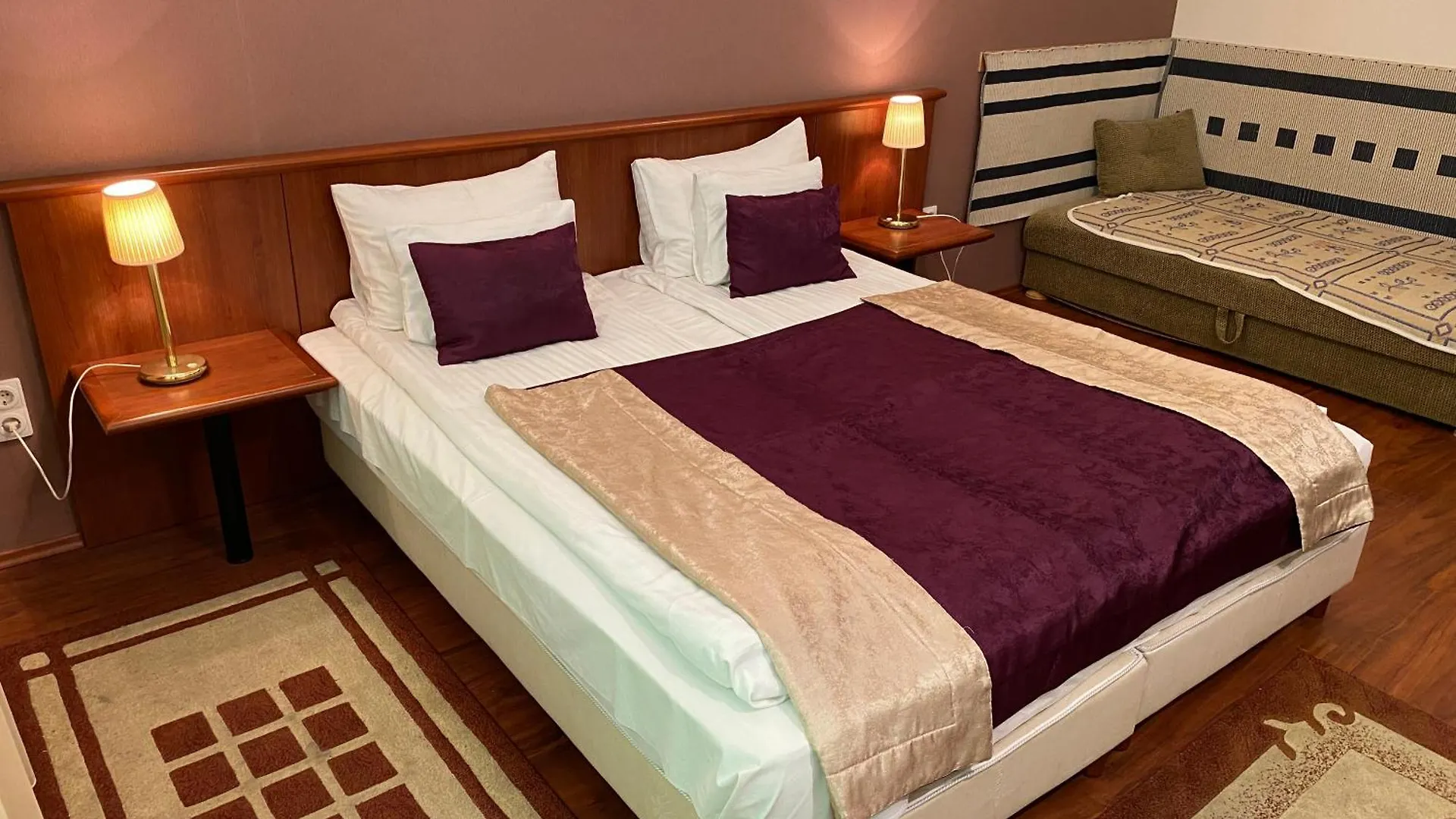 Gold Hotel Budapest