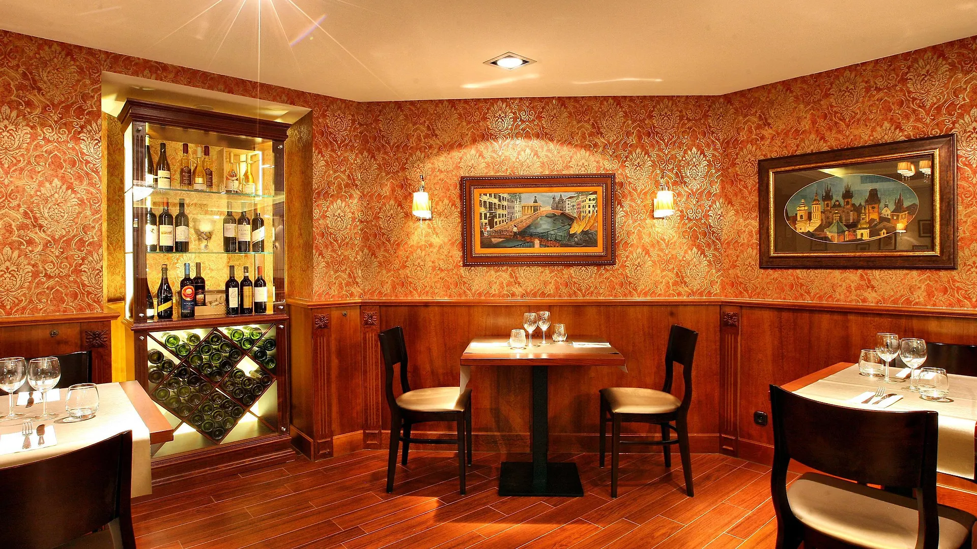 Gold Hotel Budapest 4*,  Hungary